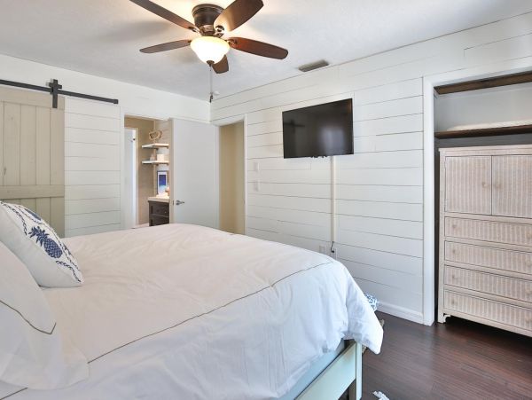 Bradenton Vacation Pool Home Four Bedrooms Sleeps 11