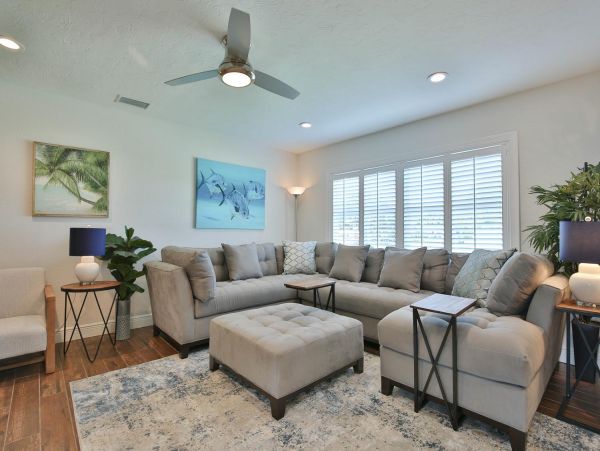 Beautiful Three Bedroom Home in Bradenton Sleeps Six Guests