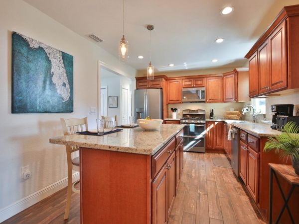 Beautiful Three Bedroom Home in Bradenton Sleeps Six Guests