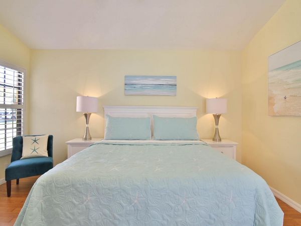 Anna Maria Island Holmes Beach Home 1018947