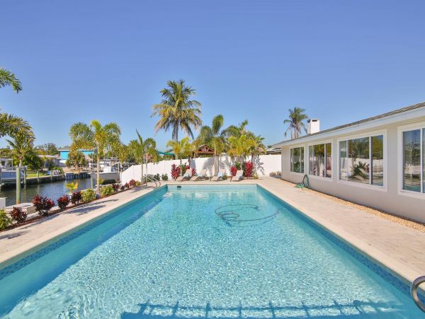 Anna Maria Island Holmes Beach Home 1018948