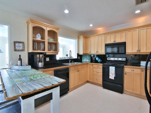 Anna Maria Island Holmes Beach Home 1018948