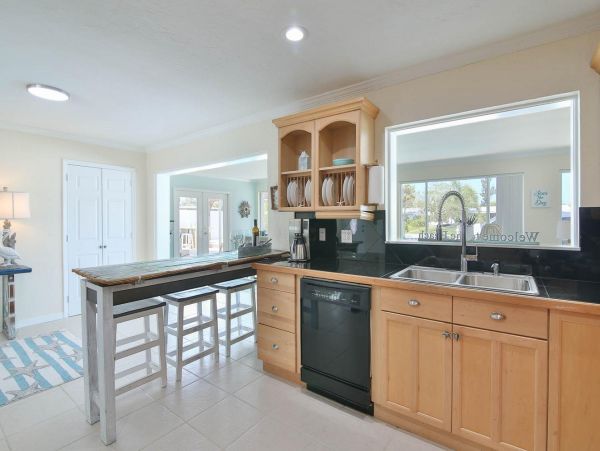 Anna Maria Island Holmes Beach Home 1018948
