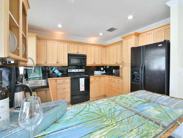 Anna Maria Island Holmes Beach Home 1018948