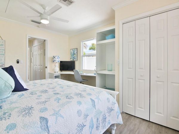 Anna Maria Island Holmes Beach Home 1018948