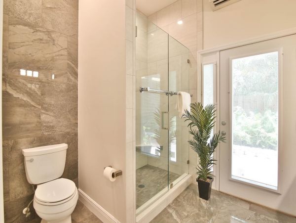 Lovely 4 Bedroom Home in Palmetto with Pool