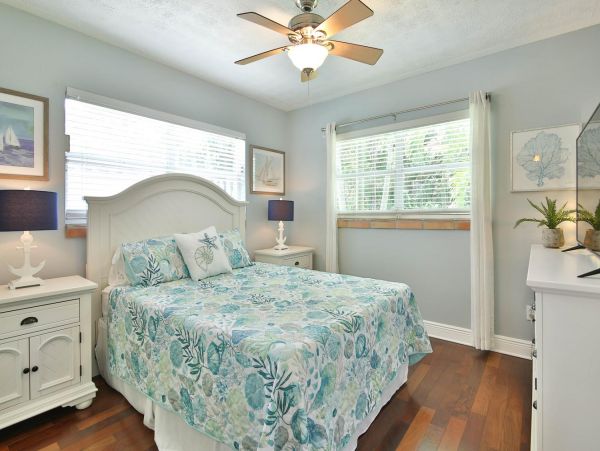 Lovely 4 Bedroom Home in Palmetto with Pool