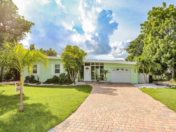 Fort Myers Home 1018981