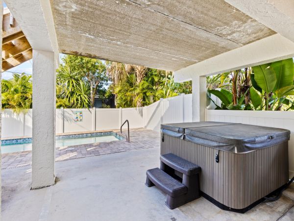 Fort Myers Home 1018989