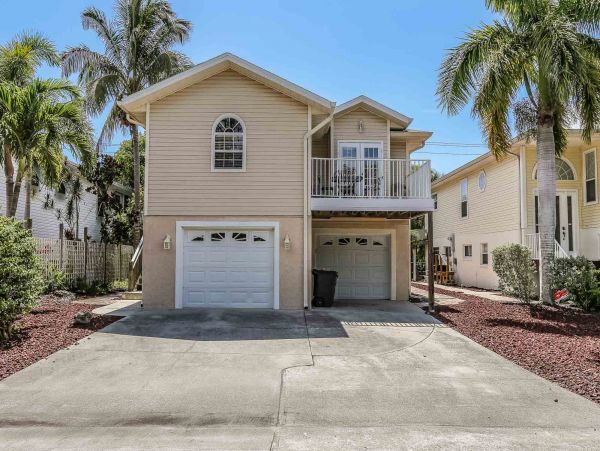 Fort Myers Home 1018991