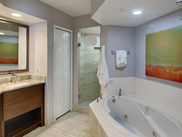 Beachfront 3 Bedroom Vacation Condo in Fort Myers Beach