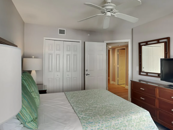 Beachfront 3 Bedroom Vacation Condo in Fort Myers Beach