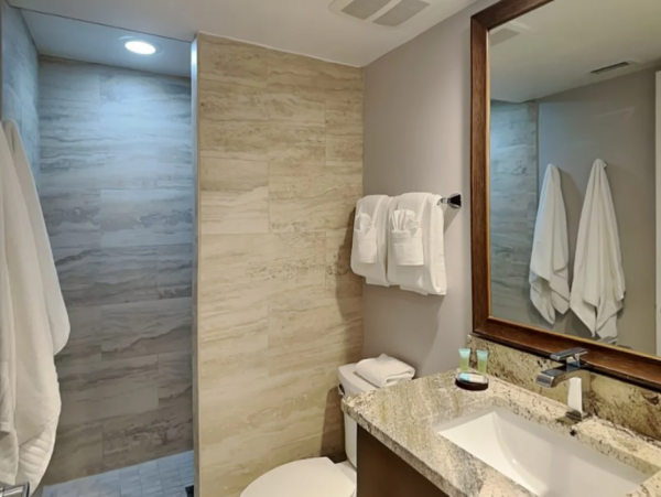 Beachfront 3 Bedroom Vacation Condo in Fort Myers Beach