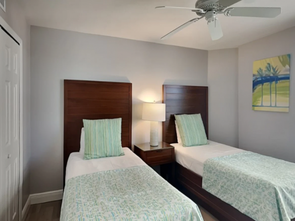 Beachfront 3 Bedroom Vacation Condo in Fort Myers Beach