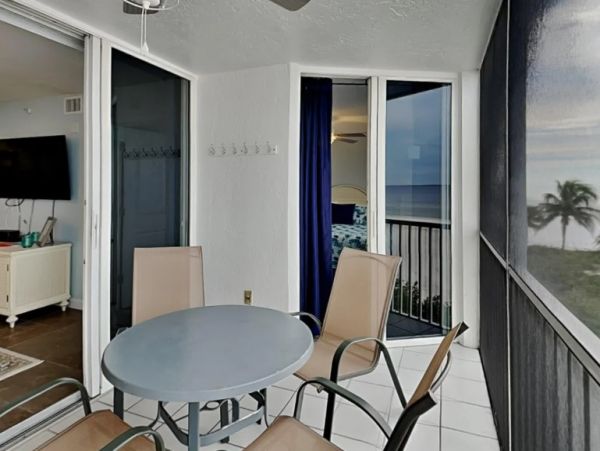 Fort Myers Vacation Condo Two Bedroom
