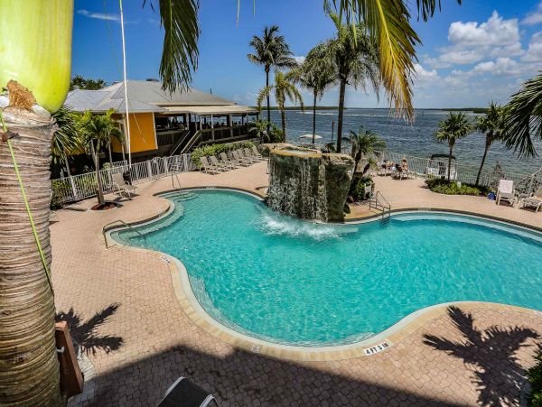 Fort Myers Condo 1019110