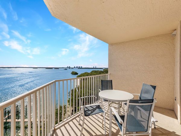 Fort Myers Condo 1019128