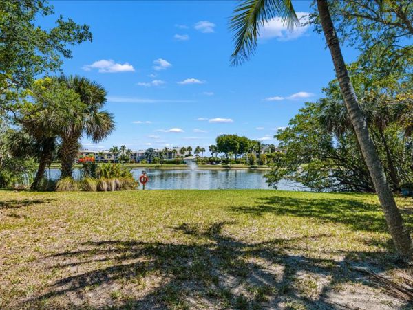 Fort Myers Home 1019130