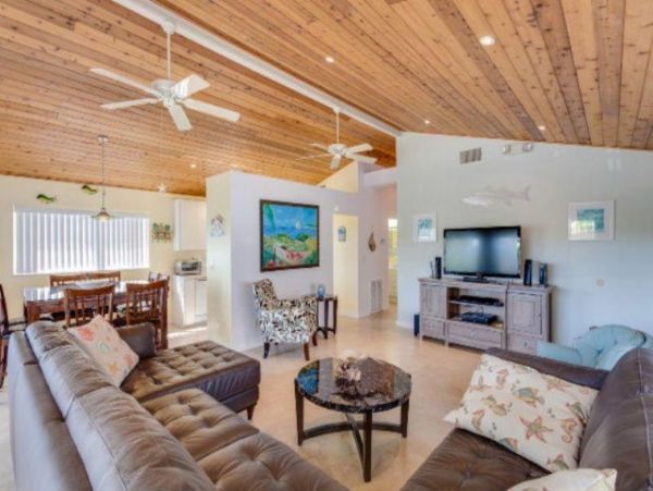 Fort Myers Home 1019155