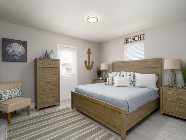 Luxurious 3-Bedroom Vacation Home with Pool Near Estero Boulevard
