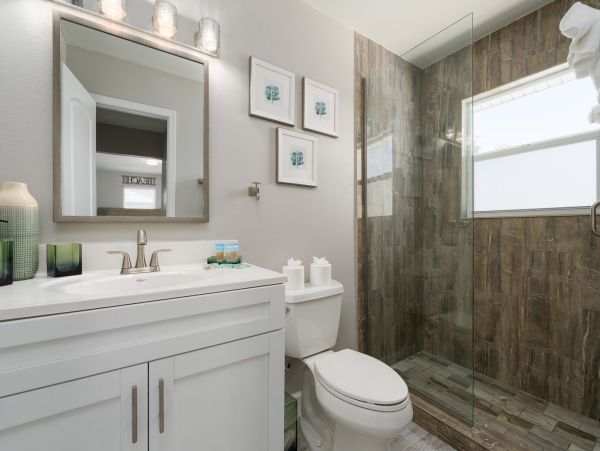 Luxurious 3-Bedroom Vacation Home with Pool Near Estero Boulevard