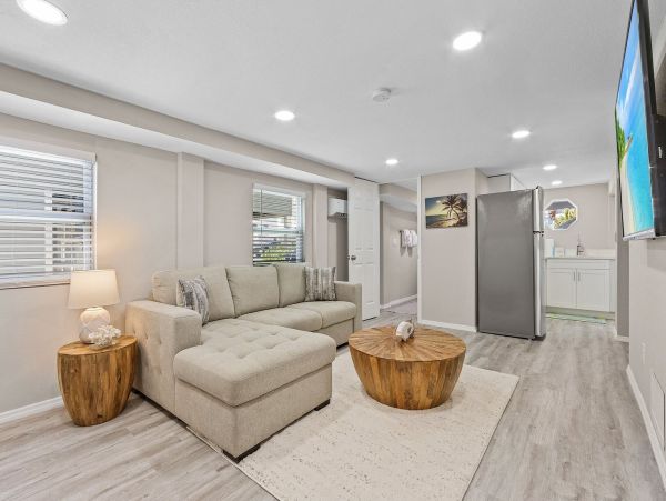 Luxurious 3-Bedroom Vacation Home with Pool Near Estero Boulevard