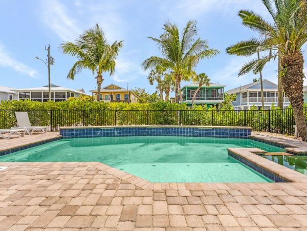 Luxurious 3-Bedroom Vacation Home with Pool Near Estero Boulevard