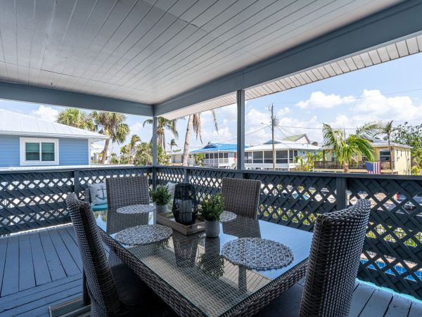 Luxurious 3-Bedroom Vacation Home with Pool Near Estero Boulevard