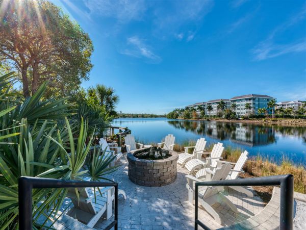 Island Oasis with 3 Bedrooms & Great Amenities