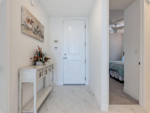 Island Oasis with 3 Bedrooms & Great Amenities