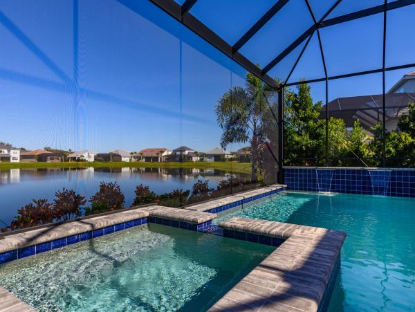 Luxurious Lakewood Ranch Pool Residence