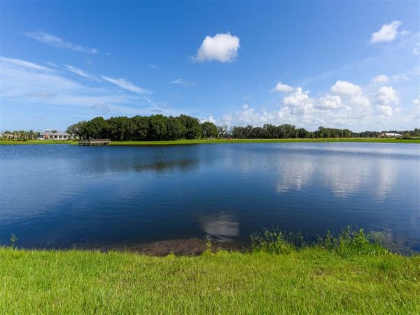 Luxurious Lakewood Ranch Pool Residence