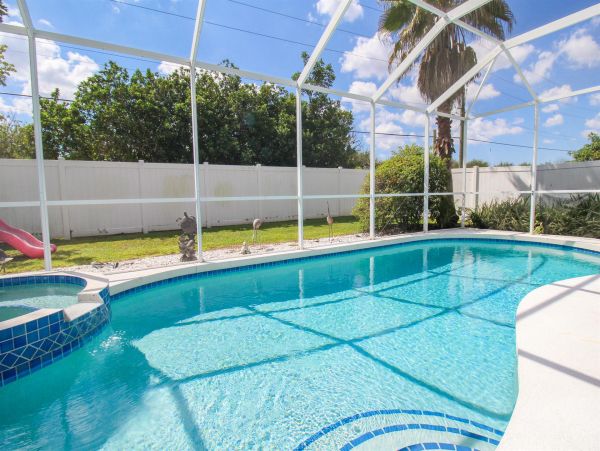 Anna Maria Island Holmes Beach Home 1019320