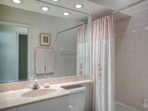 Anna Maria Island Holmes Beach Home 1019325