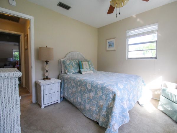 Anna Maria Island Holmes Beach Home 1019336