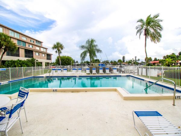 Anna Maria Island Holmes Beach Condo 1019347
