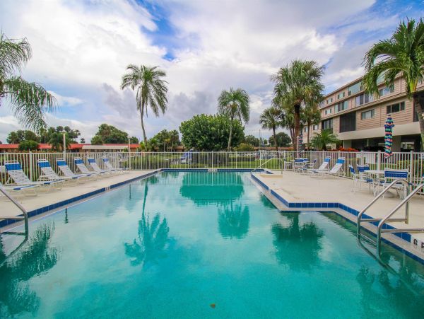 Anna Maria Island Holmes Beach Condo 1019347