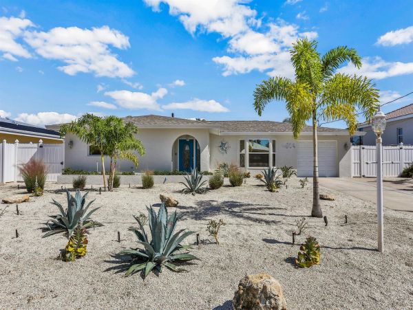 Anna Maria Island Holmes Beach Home 1019348