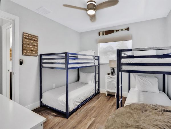 Anna Maria Island Holmes Beach Home 1019348