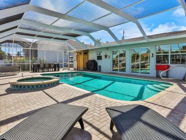 Anna Maria Island Holmes Beach Home 1019348