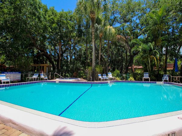 Anna Maria Island Holmes Beach Condo 1019350