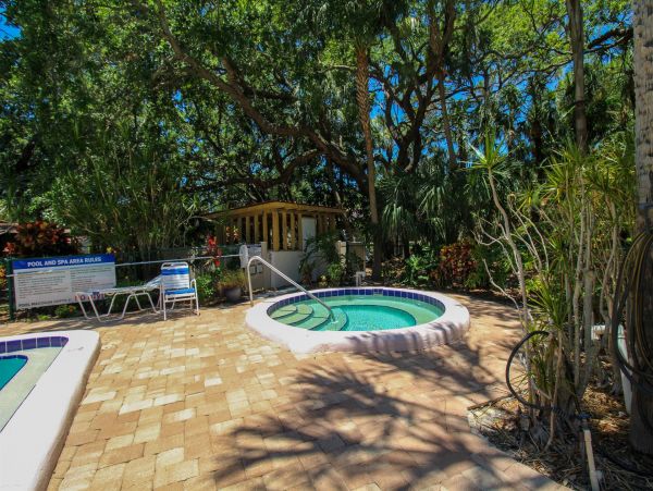 Anna Maria Island Holmes Beach Condo 1019350
