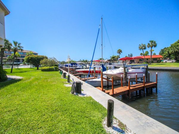 Anna Maria Island Holmes Beach Condo 1019352