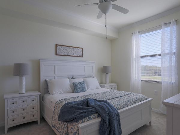 Lovely Vacation Rental 2 Bedrooms with Waterfront Views