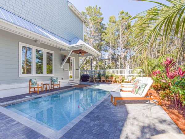 Six bedroom Villa Close To The Beach And Restaurants