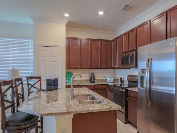 Three Bedroom Condo with Great Location & Amenities in Lakewood Ranch