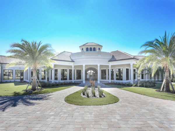 Three Bedroom Condo with Great Location & Amenities in Lakewood Ranch
