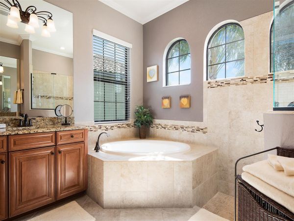 Luxury Bradenton Vacation Rental: Pool, Spa & Golf
