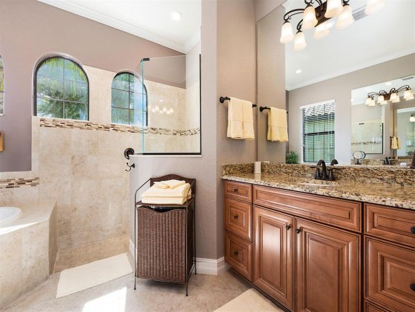 Luxury Bradenton Vacation Rental: Pool, Spa & Golf