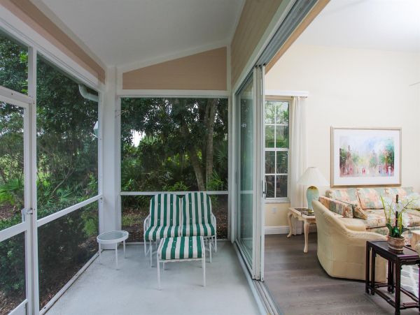 Seasonal Villa with Golf Course View, Community Pool & Tennis Court